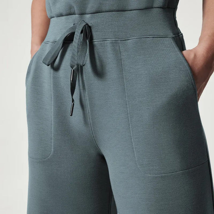 Diana | Élégance Allure Jumpsuit für Damen mit Rundhalsausschnitt