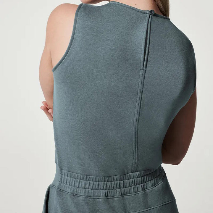 Diana | Élégance Allure Jumpsuit für Damen mit Rundhalsausschnitt