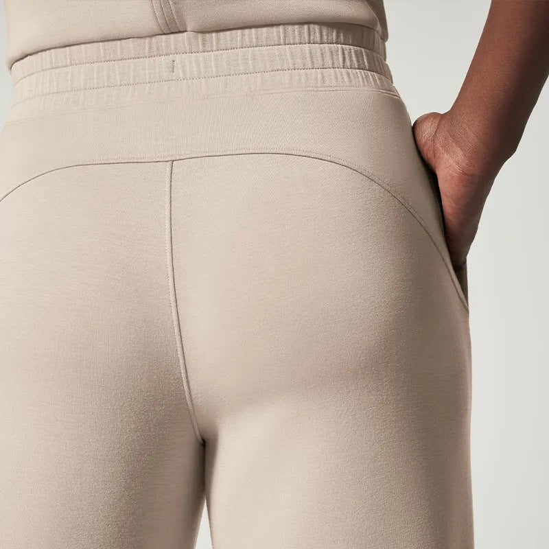 Diana | Élégance Allure Jumpsuit für Damen mit Rundhalsausschnitt