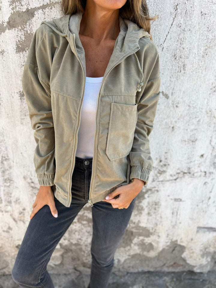 Concetta | Freizeitjacke für Damen mit Kapuze und Reißverschluss