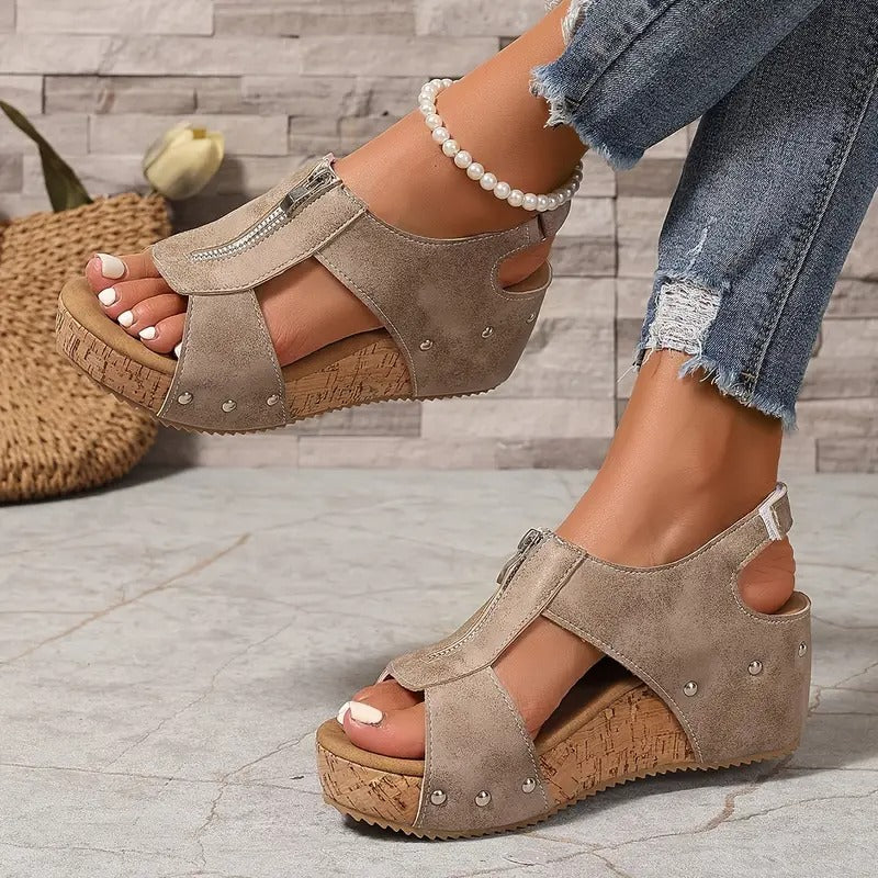 Camila | Stylische Retro Keilsandalen für Damen mit mittelhohem Absatz