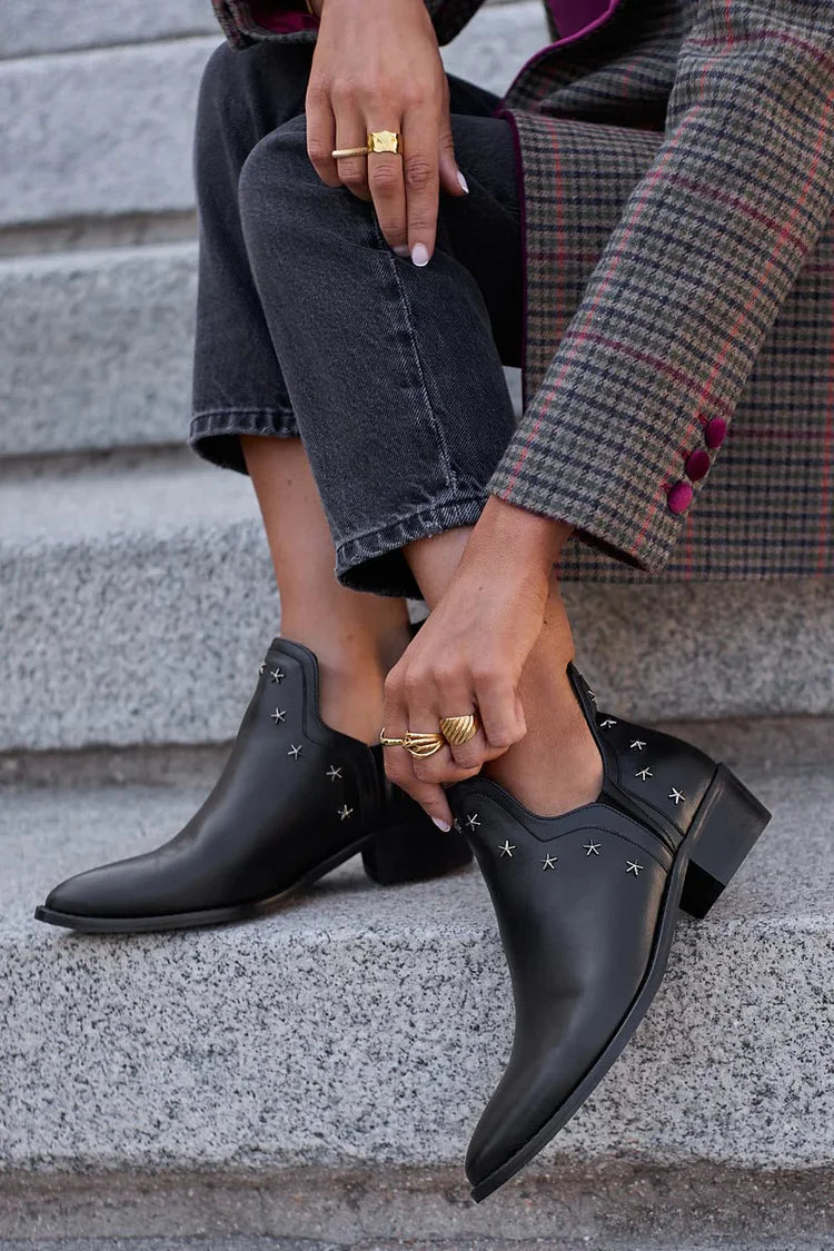 Ankle Boot für Damen mit Sterndetails und niedrigem Absatz
