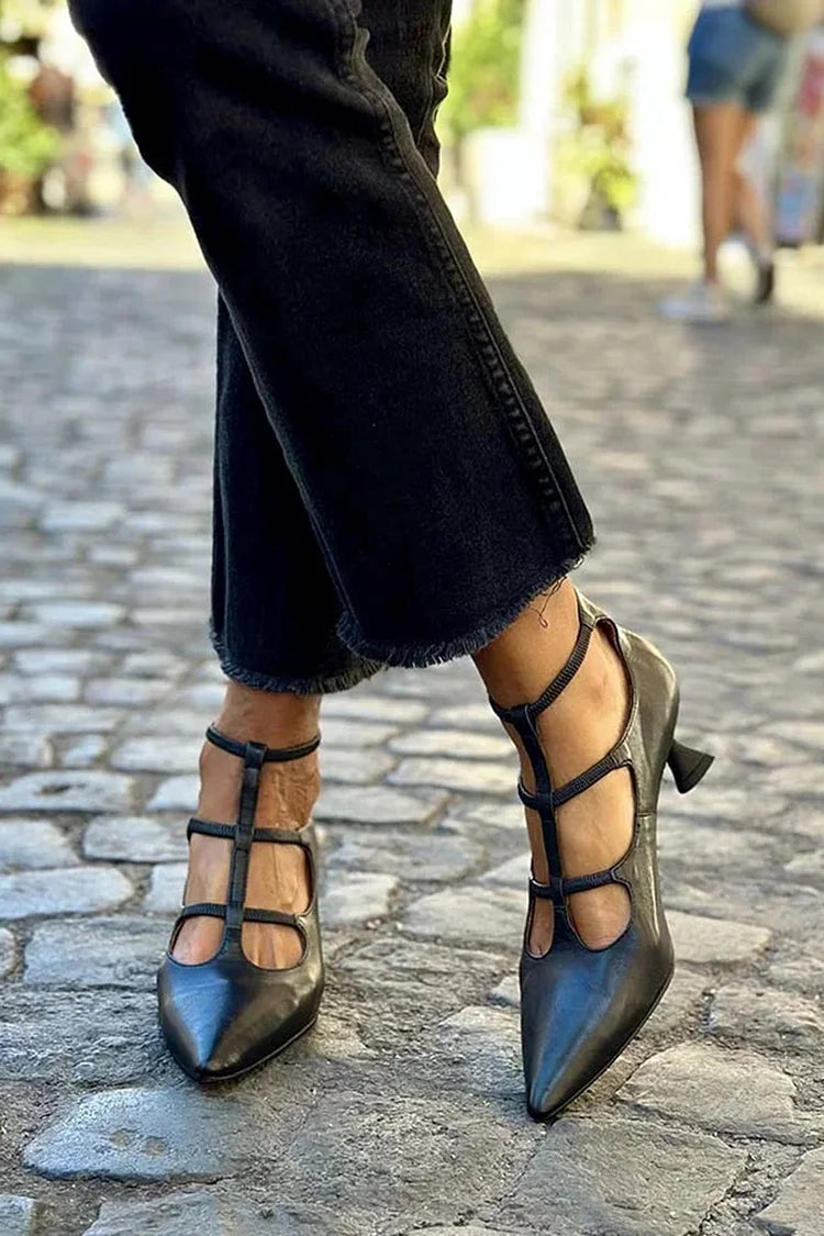 Elegante Pumps für Damen mit Riegeln und mittelhohem Absatz