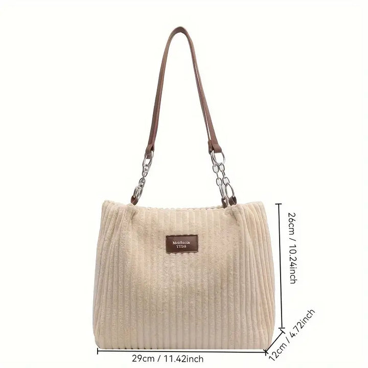 Alvhilde | Weiche gerippte Tasche für Damen mit stylischer Metallkette