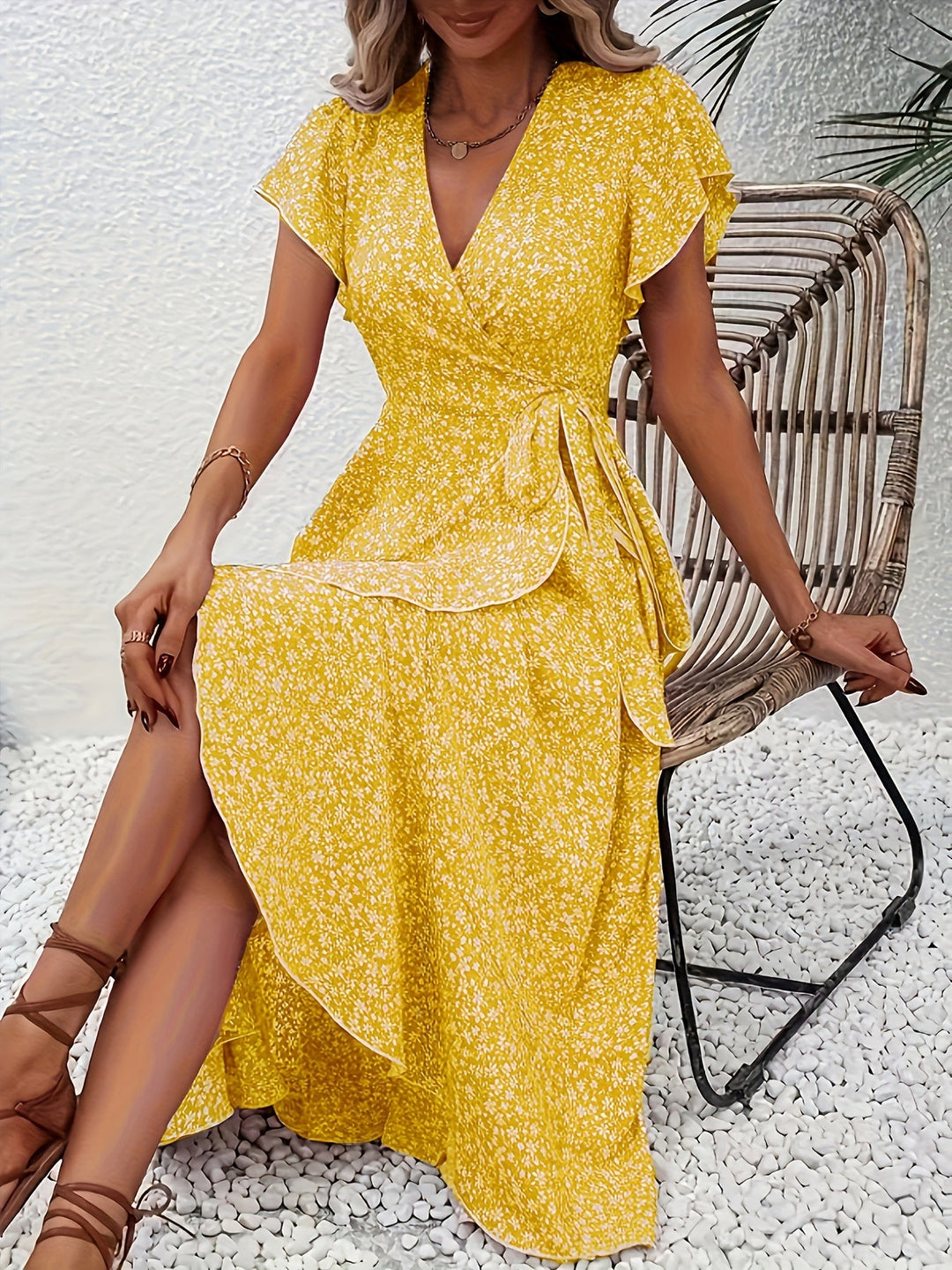 Elara | Fließendes, Bauch-umspielendes Wickelkleid für Damen