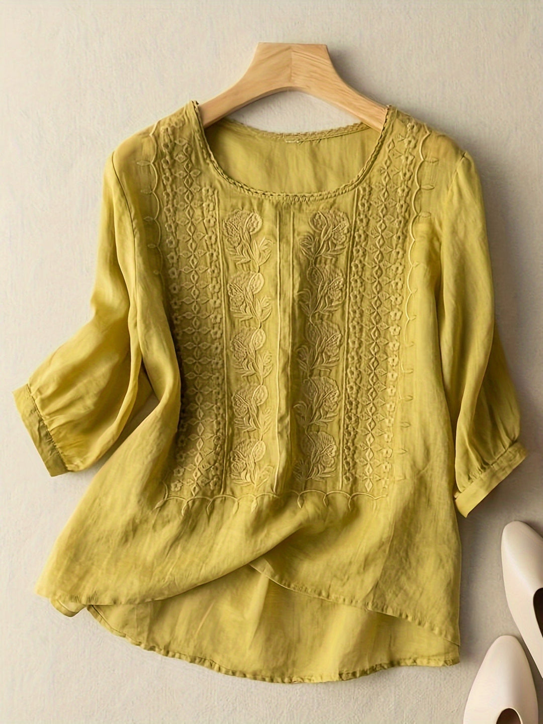 Josie | Frauen Bestickte Bluse für Damen mit Blumenmuster und Rundhalsausschnitt