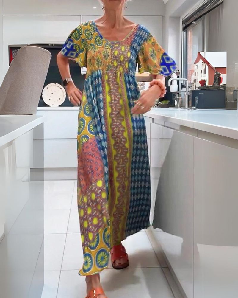 Melania | Buntes Bohemian Midikleid für Damen mit Rundhalsausschnitt