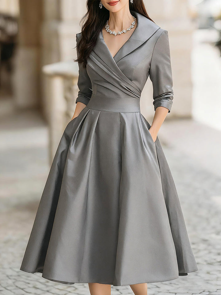 Colette | Lina Feiertags-Eleganzkleid für Damen mit V-Ausschnitt und 3/4-Ärmeln