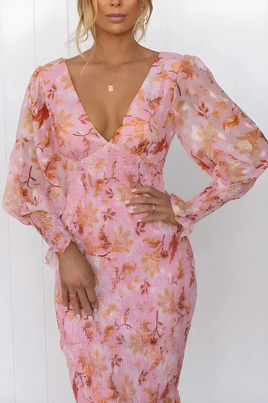 Amara | Wunderschönes Blumenkleid für Damen mit V-Ausschnitt und kurzen Ärmeln
