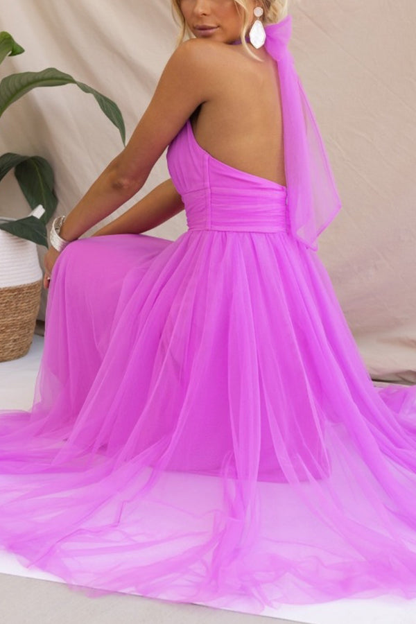 Valeria | Schickes Tüllkleid für Damen mit Neckholder-Ausschnitt