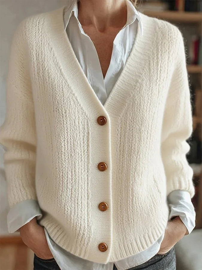 Merida | Vintage Winter Cardigan für Damen mit V-Ausschnitt und langen Ärmeln