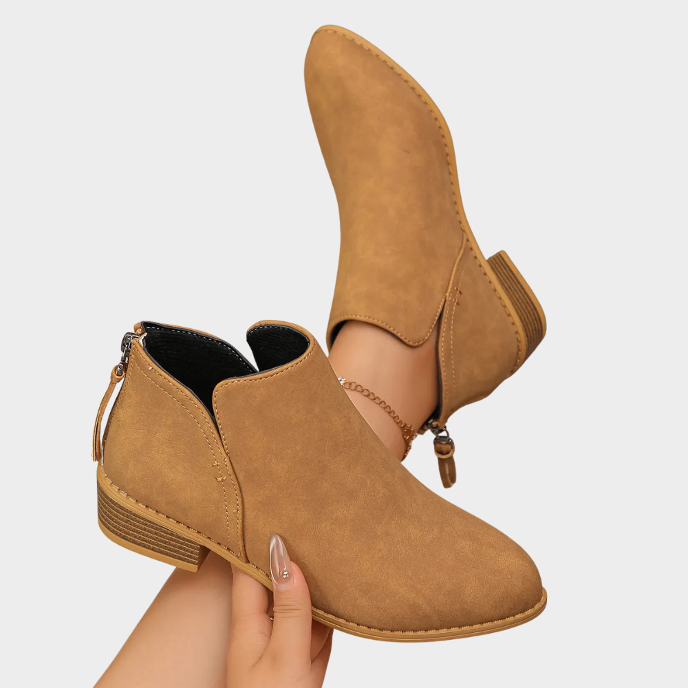 Oakley | Niedrige Absatz-Stiefeletten