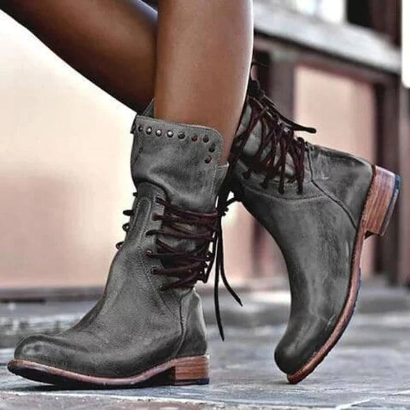 Concetta | Stiefel für Damen mit Schnürsenkeln und flachem Absatz