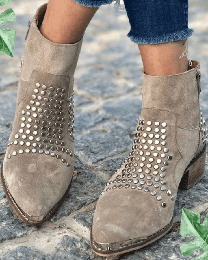 Ankle Boots für Damen mit Nieten und niedrigem Absatz
