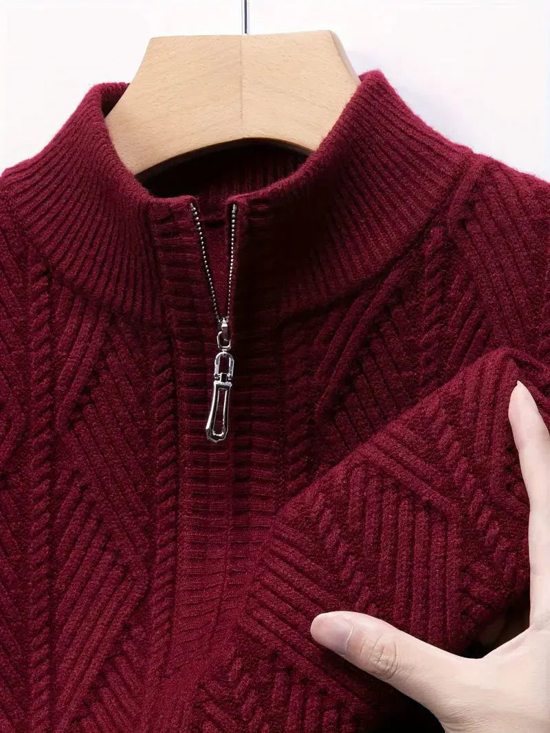 Brit und Boho | Der Everest Kabelstrickpullover mit Stehkragen
