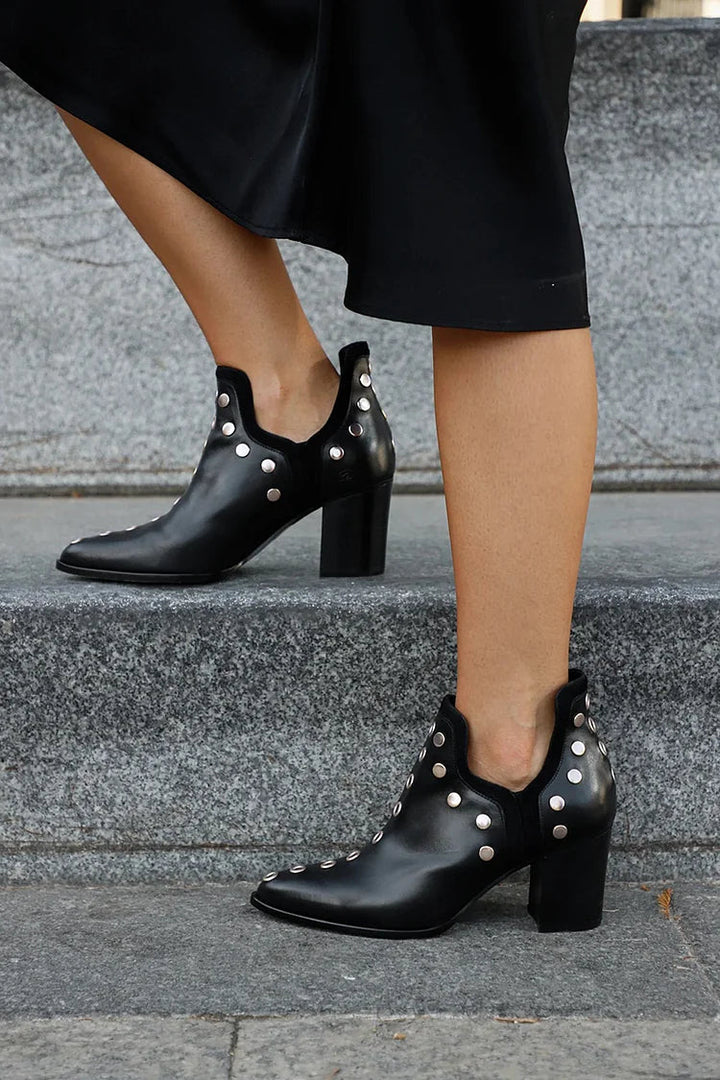 Stiefelette für Damen mit Nieten und Breitem Absatz