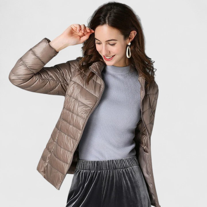 Melorynne Elegante Jacke für Damen mit Rundhalsausschnitt und langen Ärmeln
