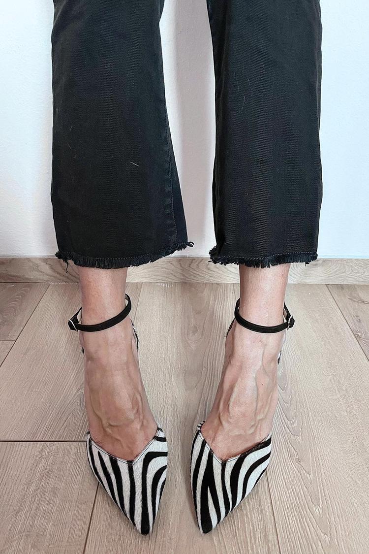 Zebra-Print Pumps für Damen mit Knöchelriemen und mittelhohem Absatz