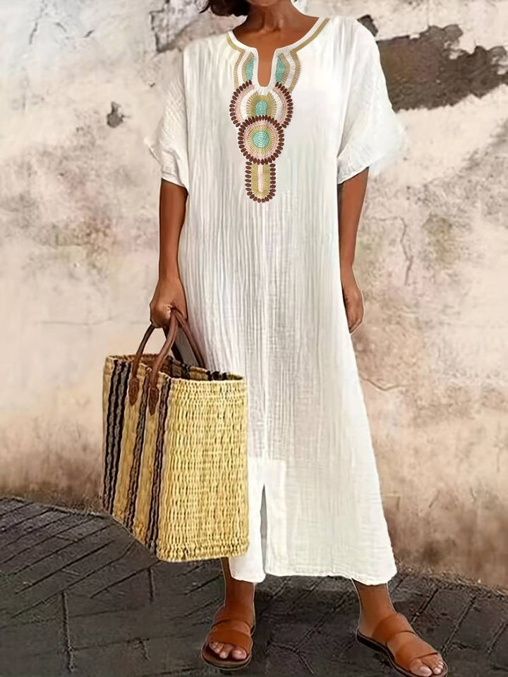 Demi | Boho Maxi Split Kleid für Damen mit Ausschnitt und kurzen Ärmeln