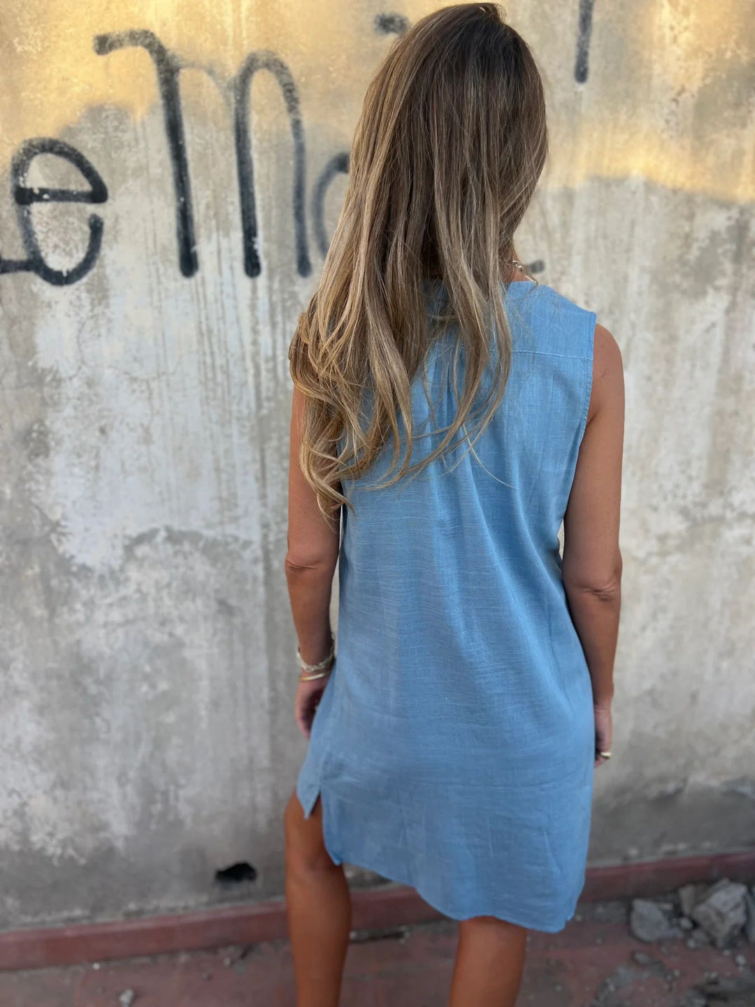 Macy | Bequemes und Sommerkleid für Damen mit V-Ausschnitt und kurzen Ärmeln