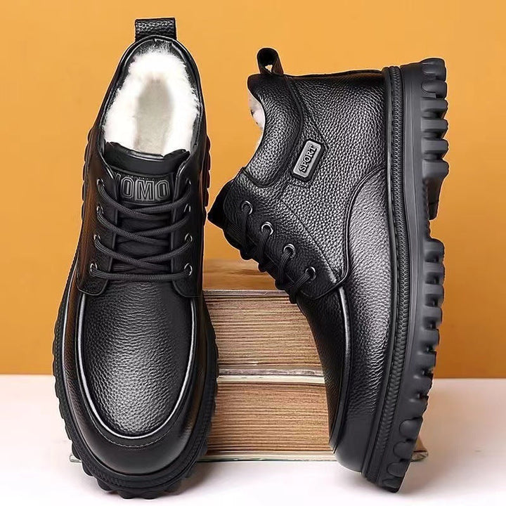 Herren Winterstiefel mit hohem Schaft und Schnürung