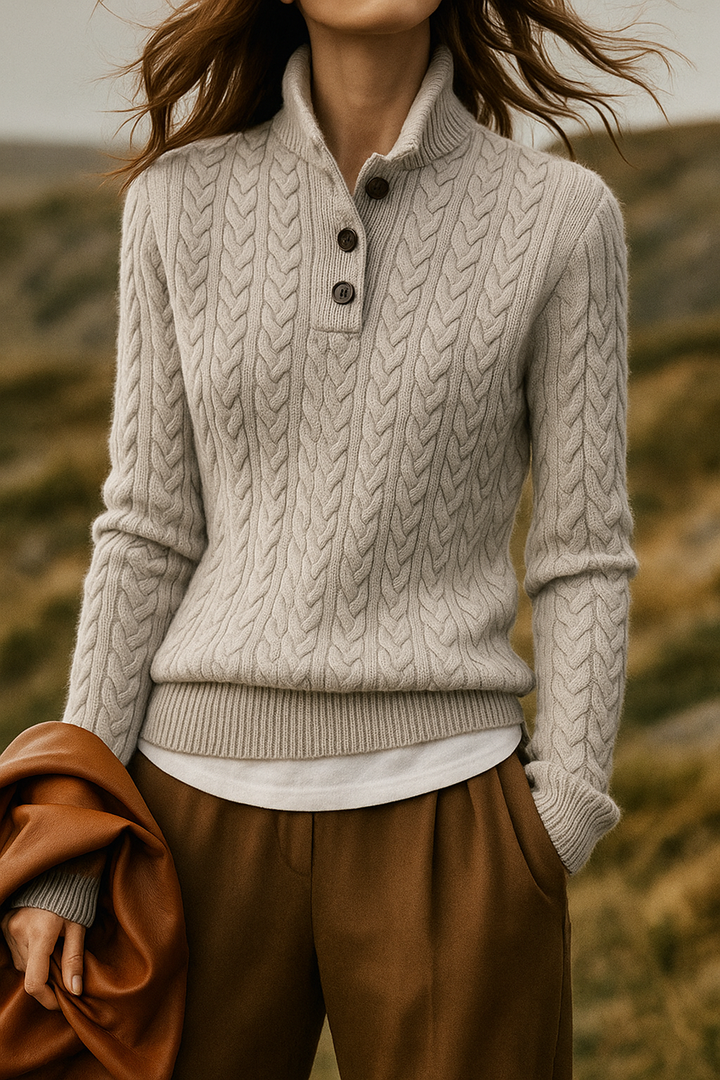 Arden Pullover für Damen mit Knopfleiste, Rundhalsausschnitt und Stehkragen