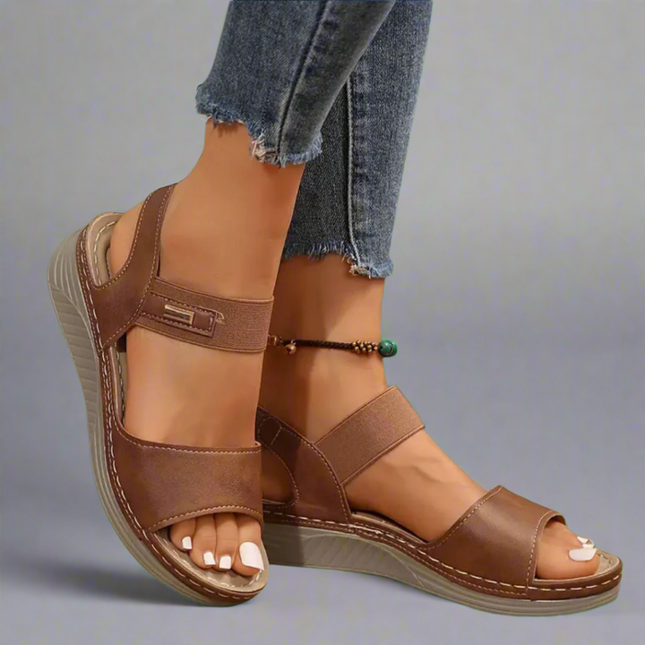 Alwilda | Bequeme Orthopädische Sandalen für Damen mit mittelhohem Absatz