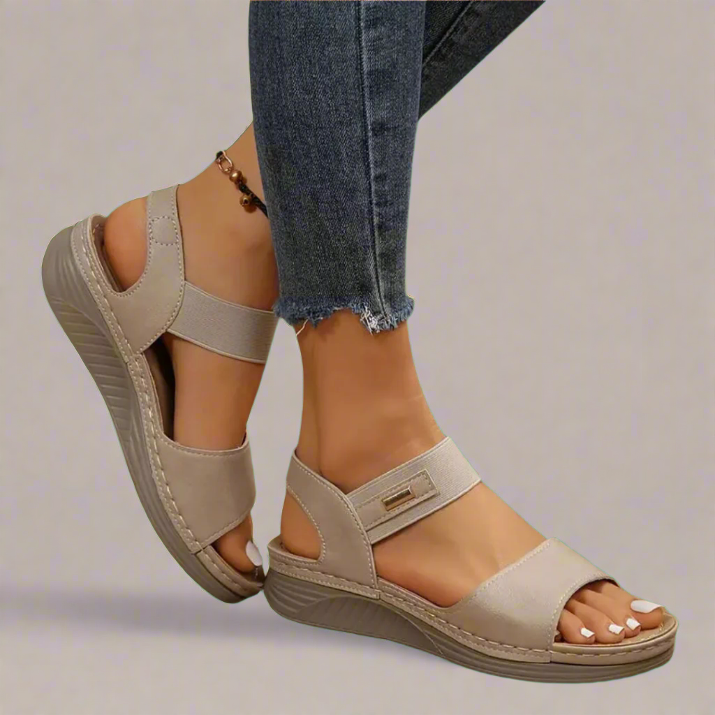 Alwilda | Bequeme Orthopädische Sandalen für Damen mit mittelhohem Absatz