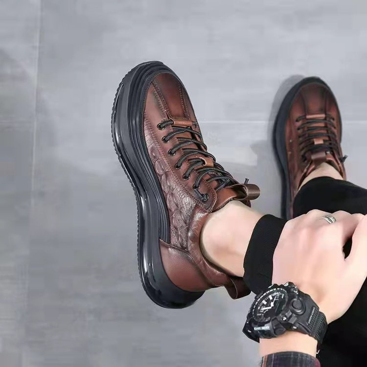 Herren Sneaker mit Krokodilmuster und Schnürung