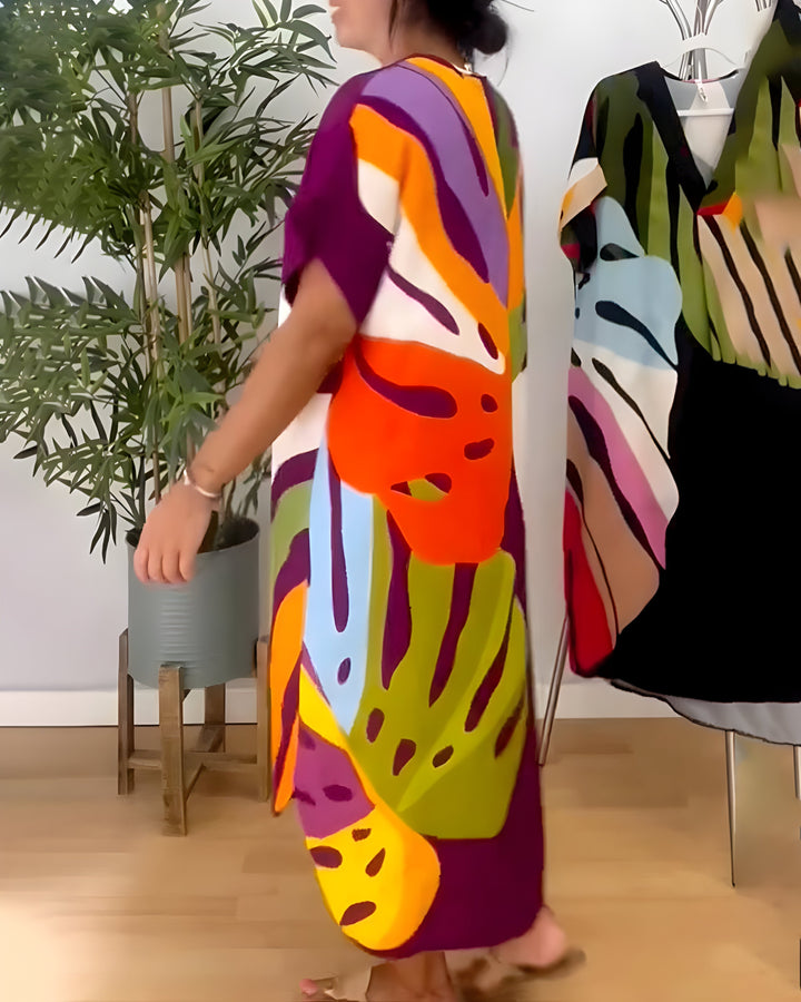 Rianna | Kleid für Damen mit abstraktem Druck, V-Ausschnitt und kurzen Ärmeln