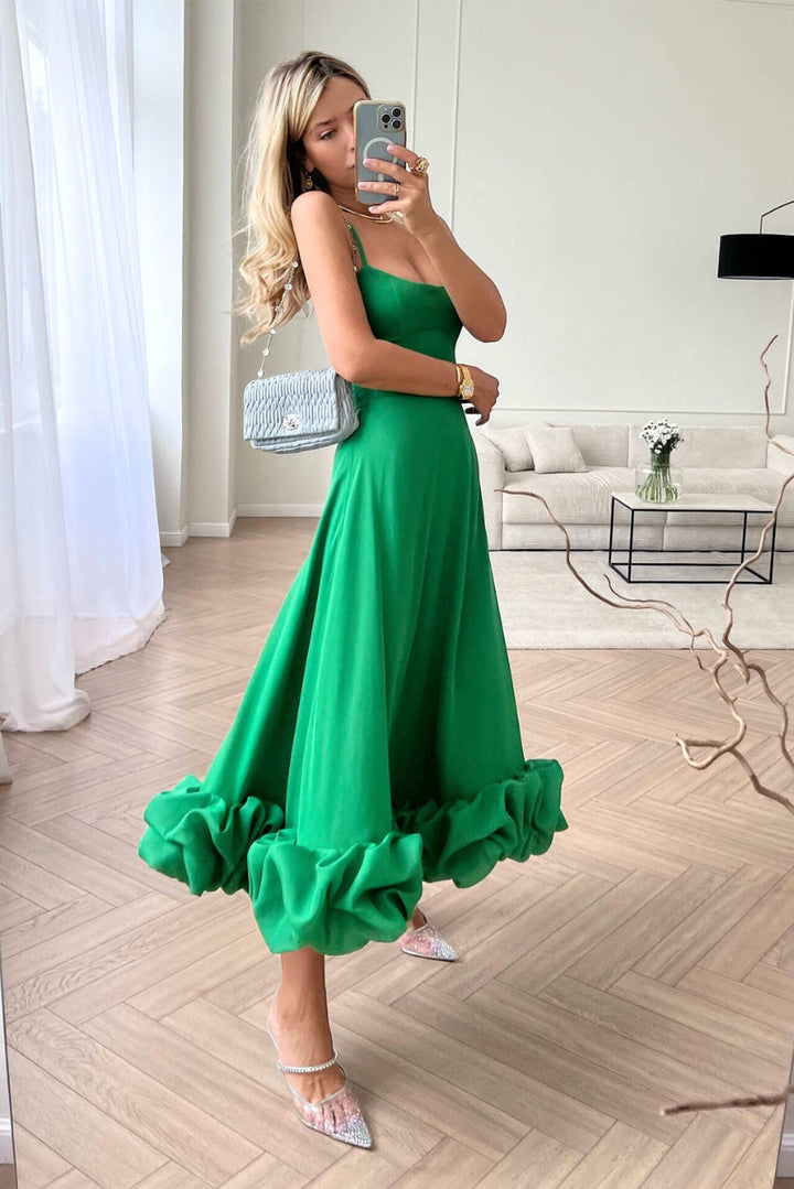 Ariana | Anmutiges Fließendes Midikleid für Damen mit eckigem Ausschnitt
