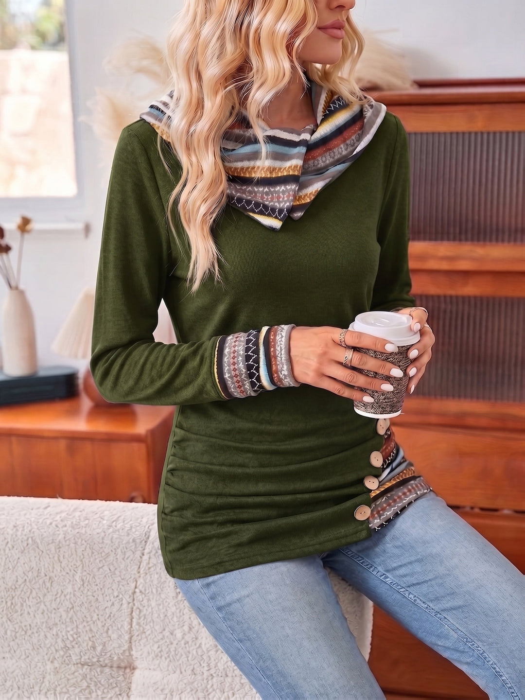 Vera | Damen Top mit langen Ärmeln und Knöpfen