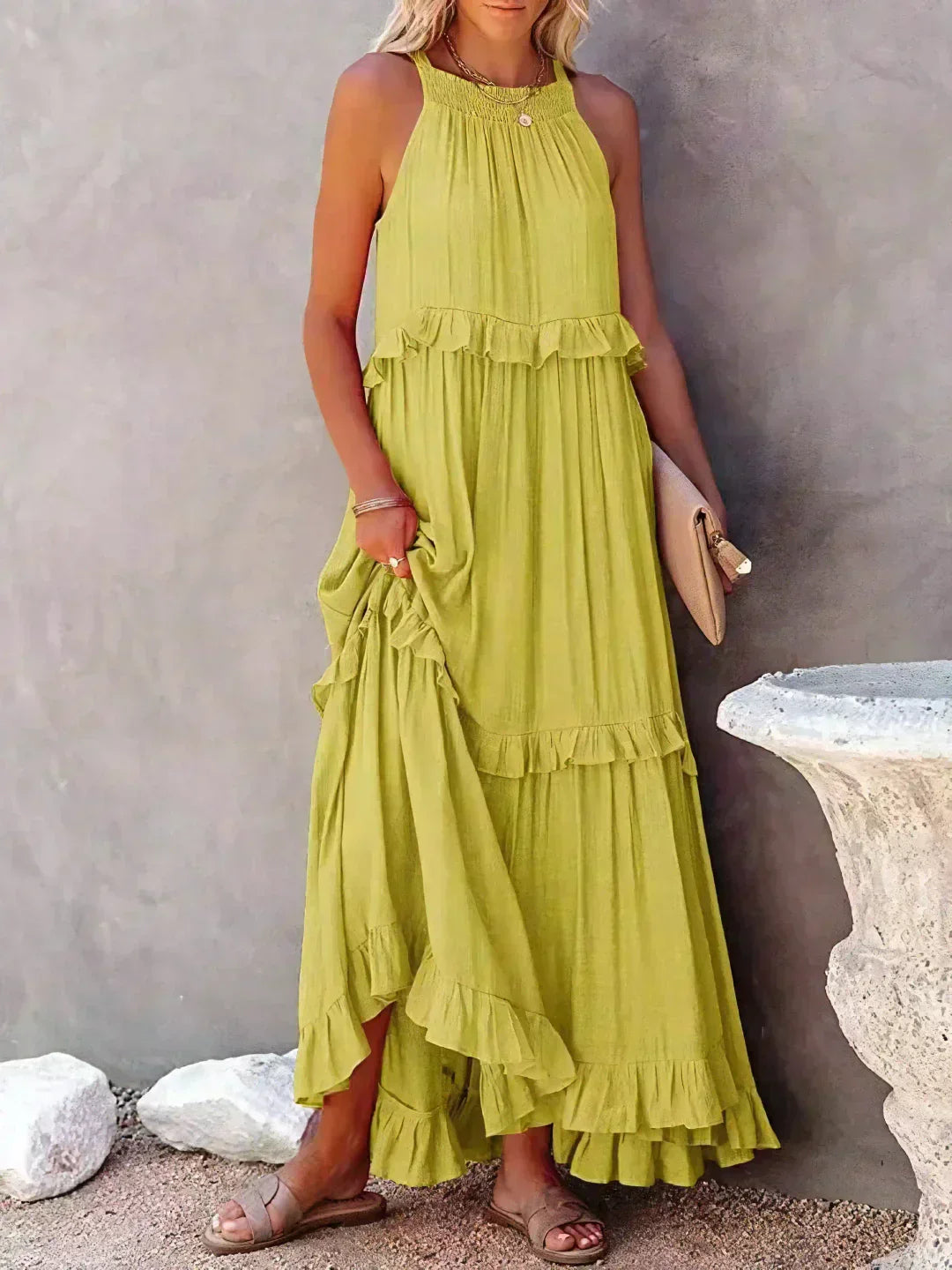 Emilia | Halter Ruffle Maxi Kleid mit langen Ärmeln