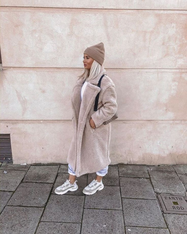 Zoe | Langer Teddymantel für Damen mit Rundhalsausschnitt und langen Ärmeln