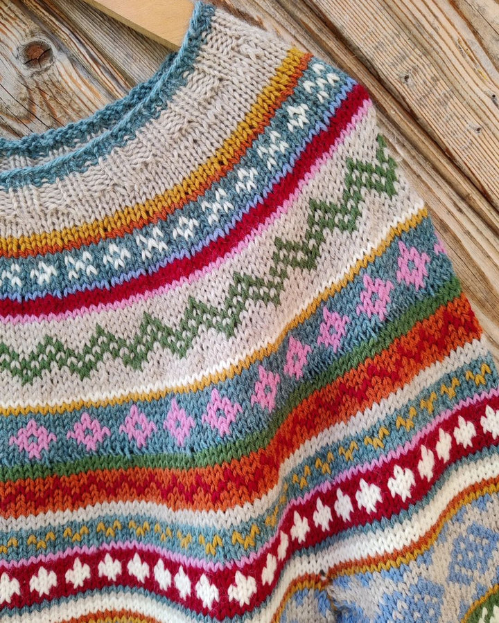 Fraja | Kuscheliger, modischer Pullover in kontrastierenden Farben für Damen