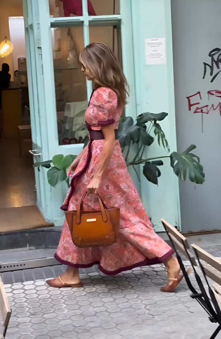 Serena | Romantisches Maxikleid für Damen mit Blumenmuster und V-Ausschnitt
