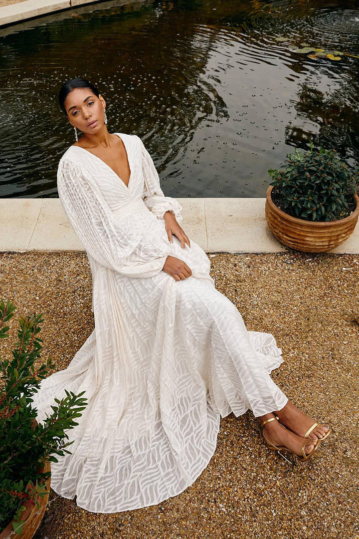 Flordeliza | Anmutiges langes V-Ausschnitt-Maxikleid für Damen