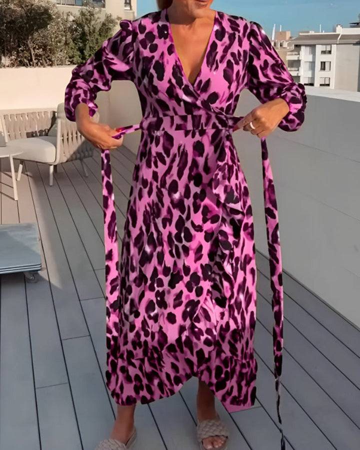 Stella | Midikleid für Damen mit Leopardenmuster und V-Ausschnitt