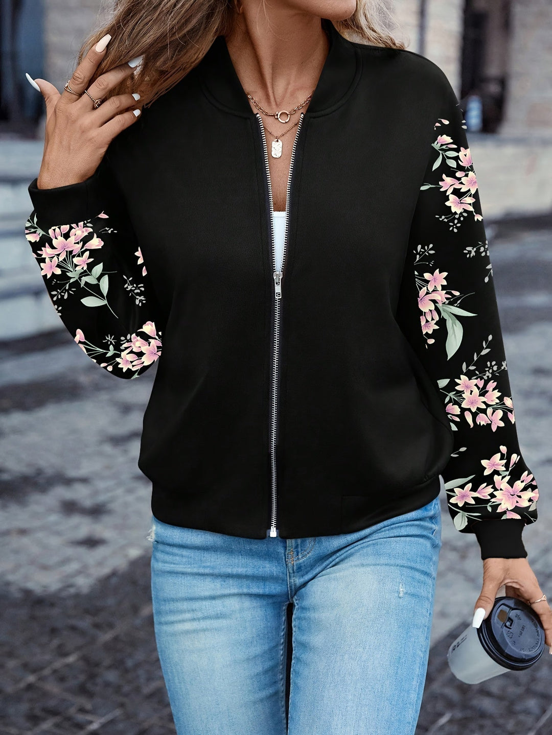 Thea | Trendy Floral Print Jacke für Damen mit Rundhalsausschnitt