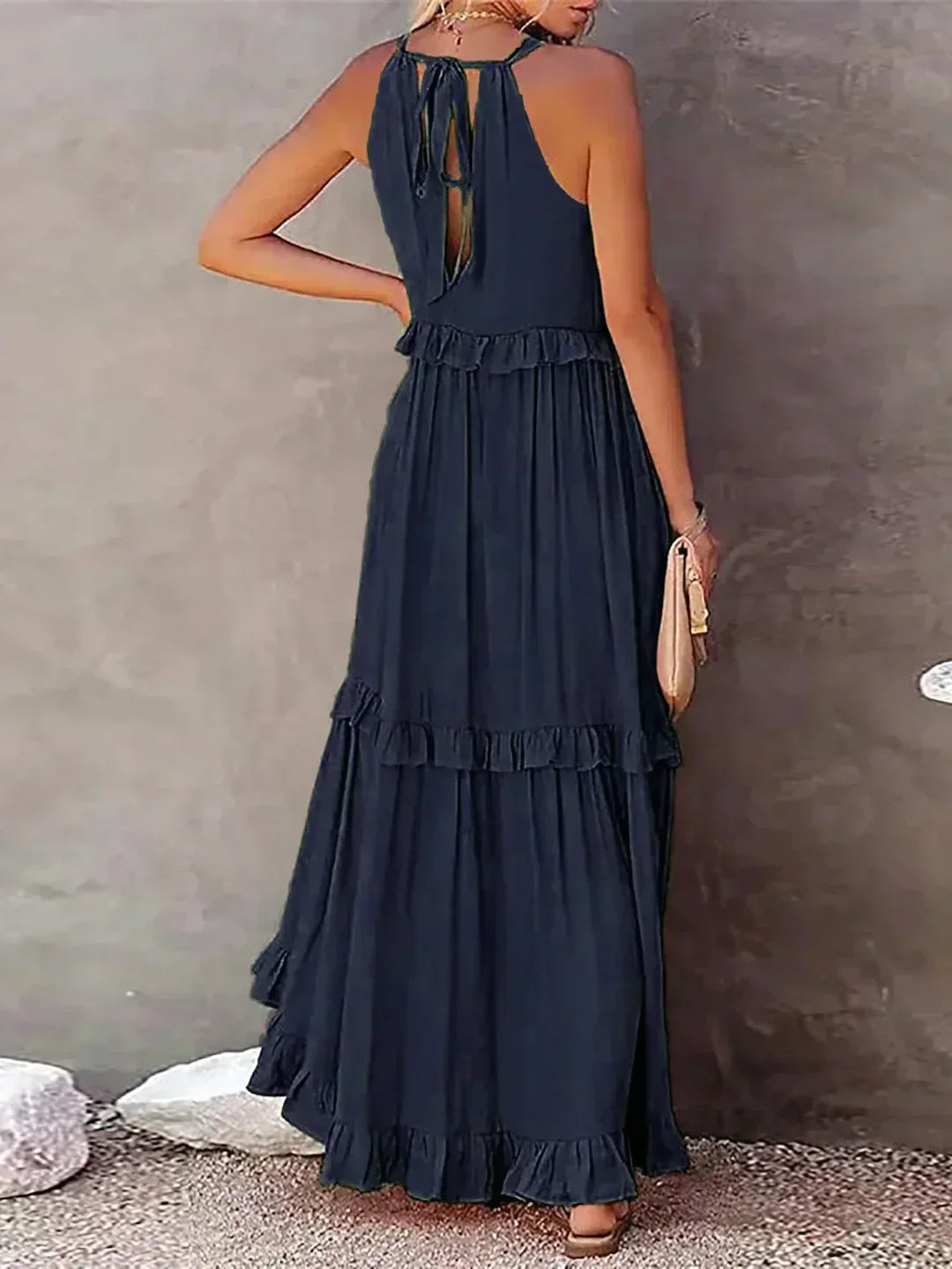 Emilia | Halter Ruffle Maxi Kleid mit langen Ärmeln