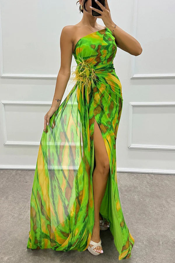 Elena | Lebhaftes Maxikleid für Damen mit asymmetrischem Ausschnitt