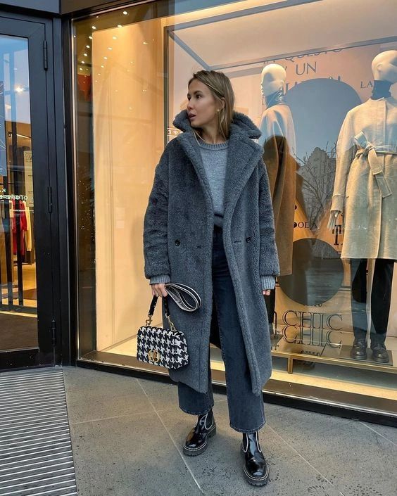 Zoe | Langer Teddymantel für Damen mit Rundhalsausschnitt und langen Ärmeln