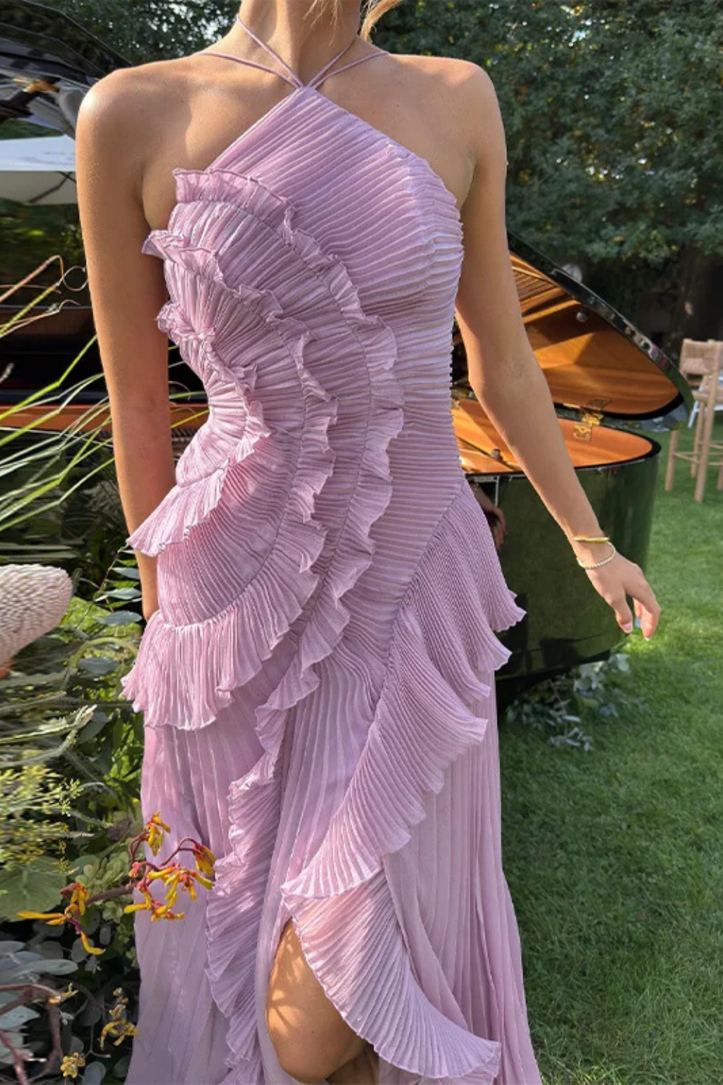 Glenda | Ärmelloses Halter-Backless-Maxi-Kleid für Damen mit Rüschen für Sommerhochzeiten