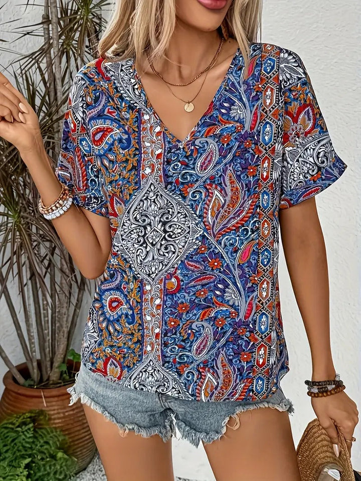 Livia | Lockeres Sommer-Paisley-Top für Damen mit V-Ausschnitt und kurzen Ärmeln