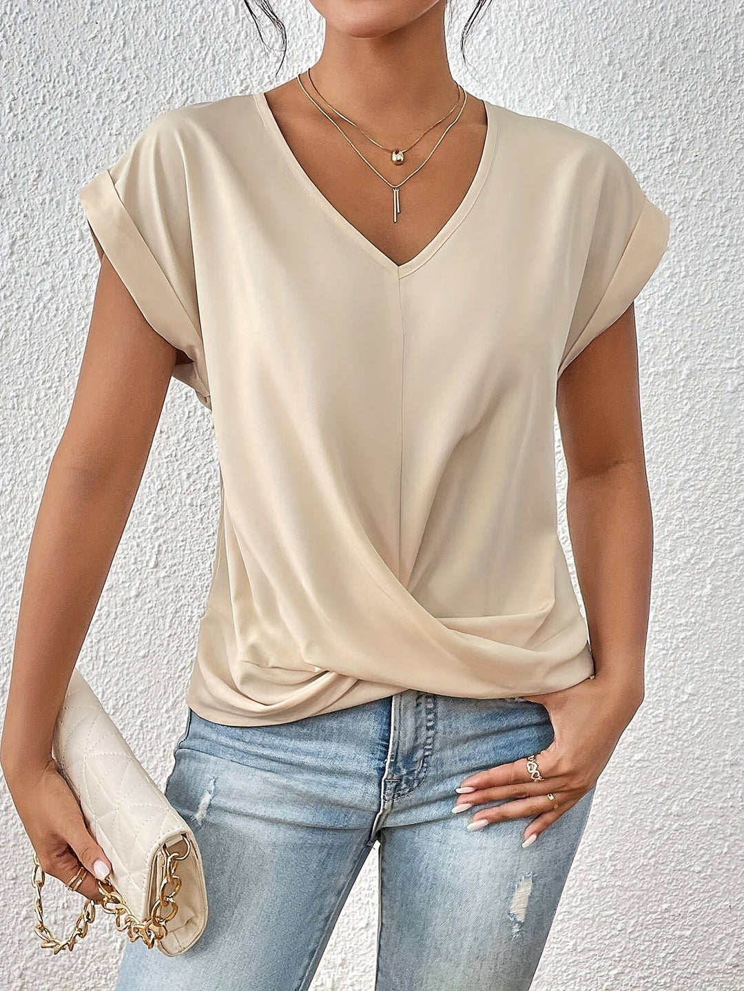 Cleo | Lässiges T-Shirt für Damen mit Sweetheart-Ausschnitt