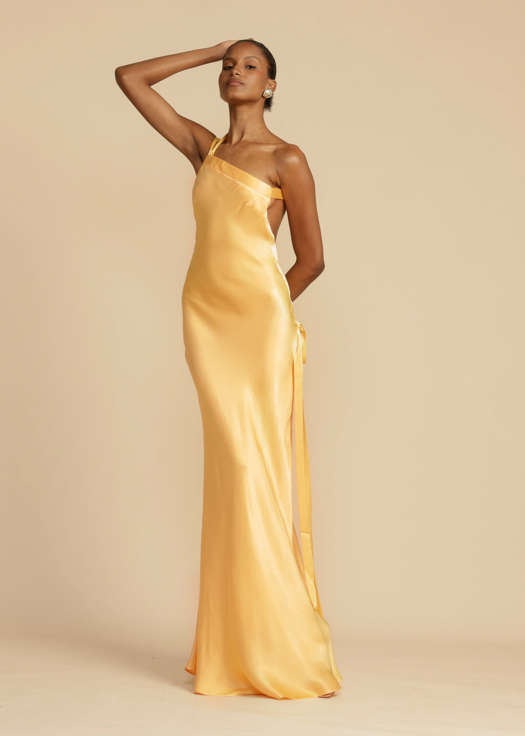 Selena | Maxikleid für Damen mit V-Ausschnitt und asymmetrischem Ausschnitt