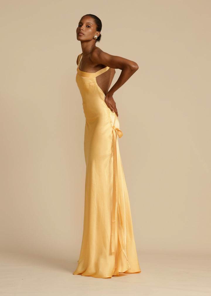 Selena | Maxikleid für Damen mit V-Ausschnitt und asymmetrischem Ausschnitt