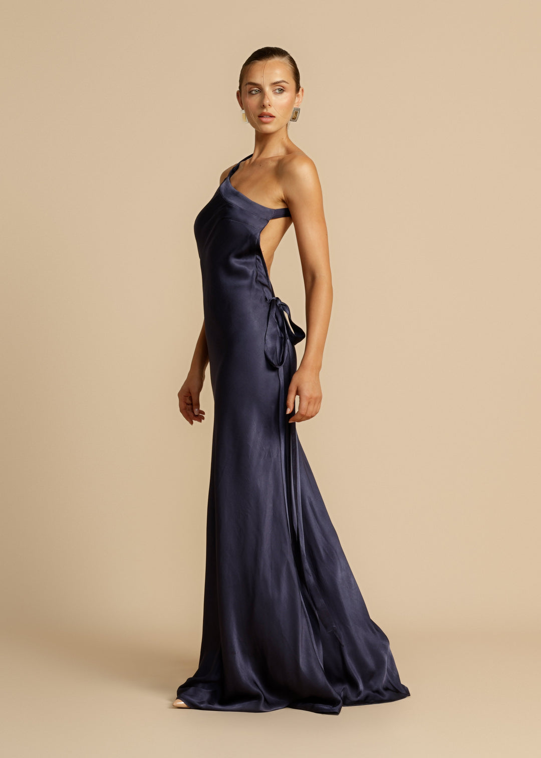 Selene | Maxikleid für Damen mit Neckholder-Ausschnitt