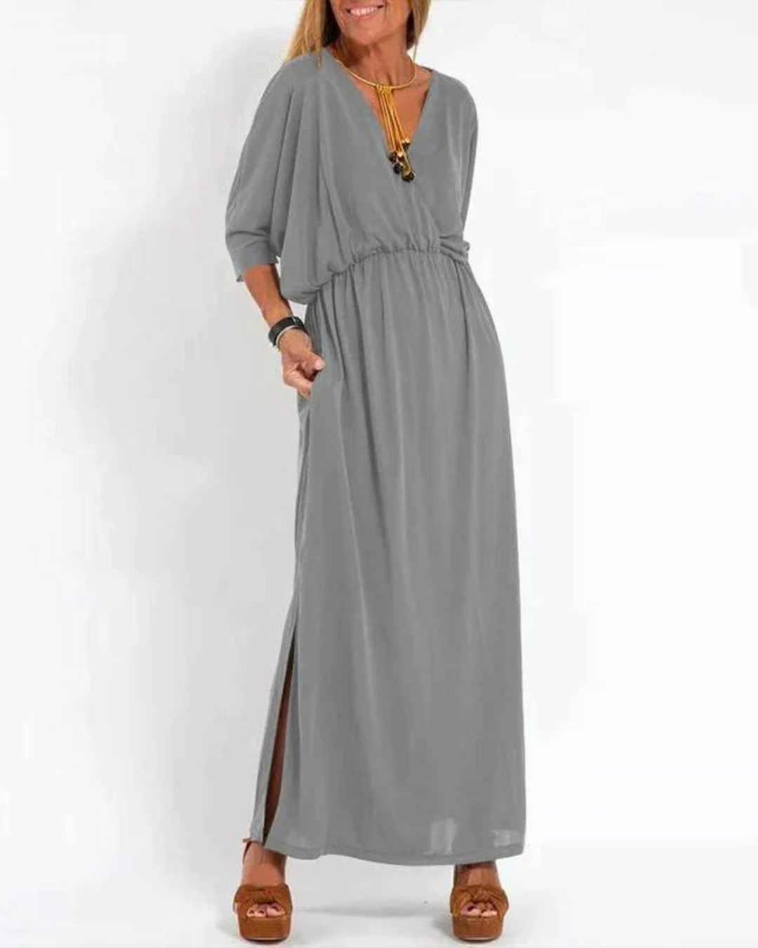 Lani | Langes vintage Maxikleid für Damen mit V-Ausschnitt und kurzen Ärmeln
