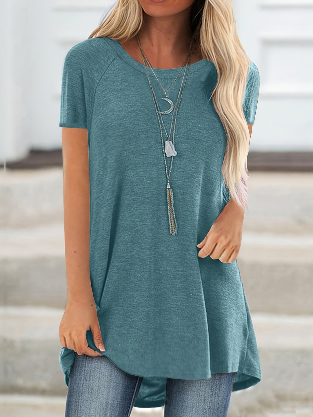 Faye | Lässiges Longline Crew Neck T-Shirt für Damen mit Rundhalsausschnitt